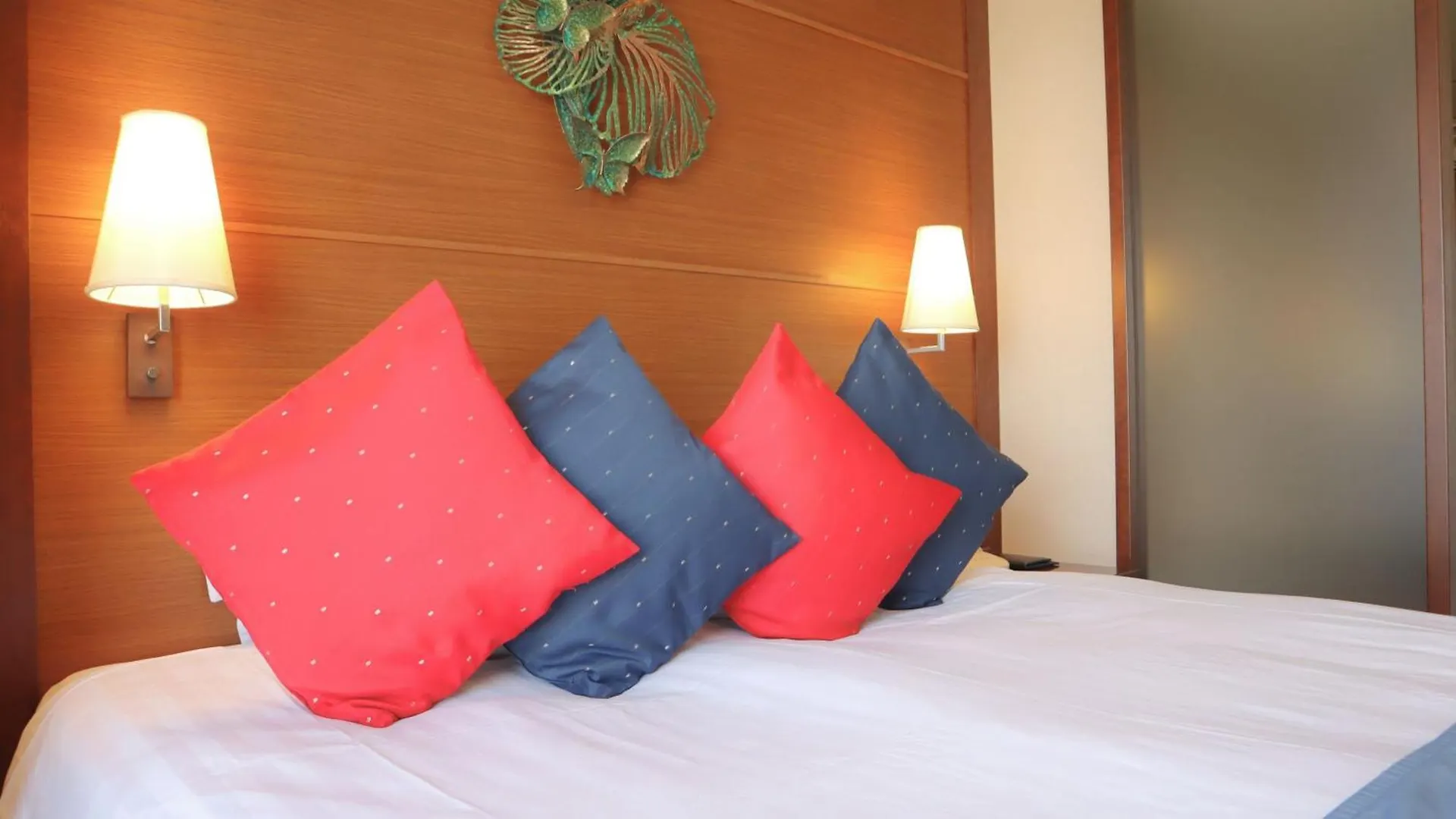 Premier Hotel Nakajima Park Sapporo 5*,  Japan